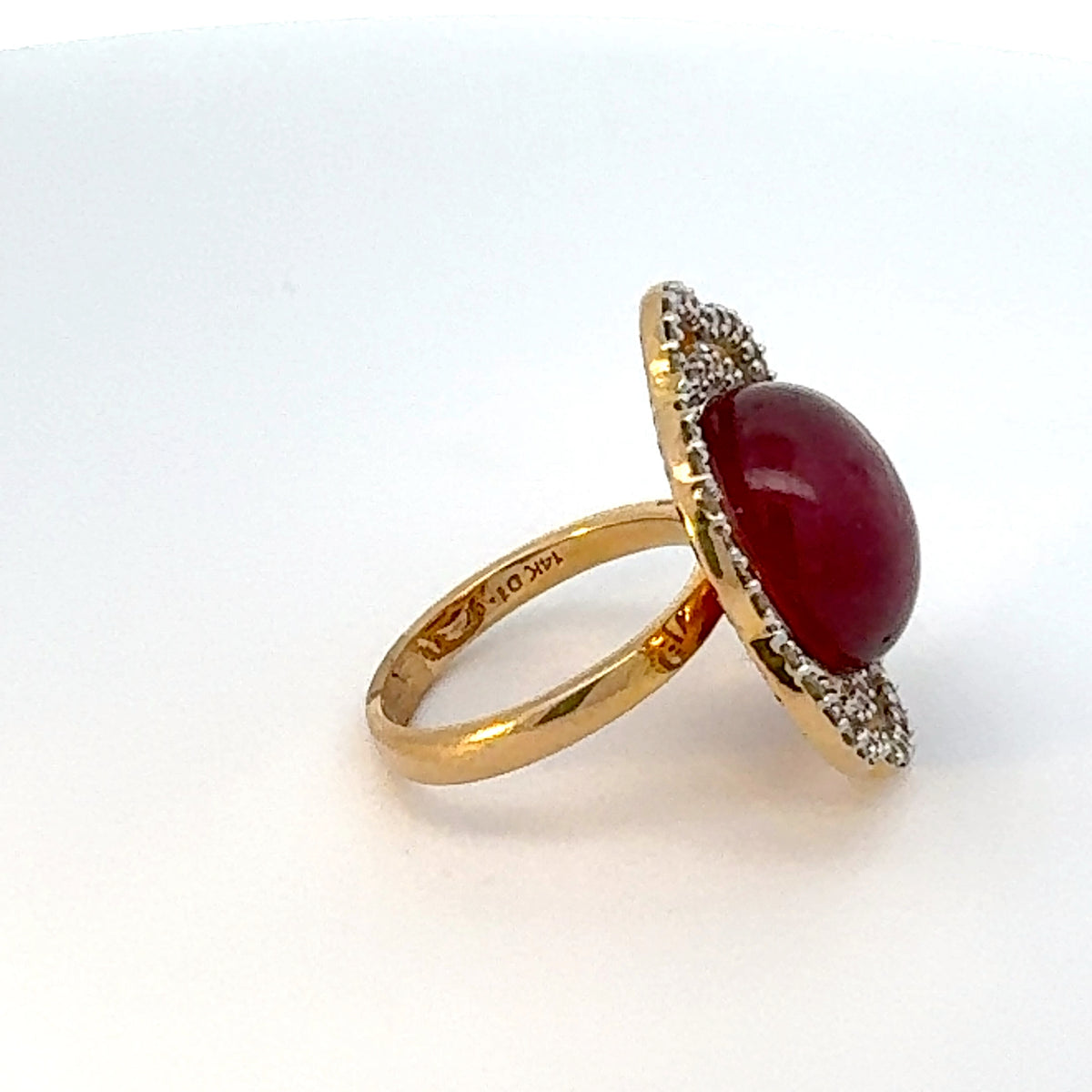 Natural Cabachon Ruby & Natural Diamond Ring